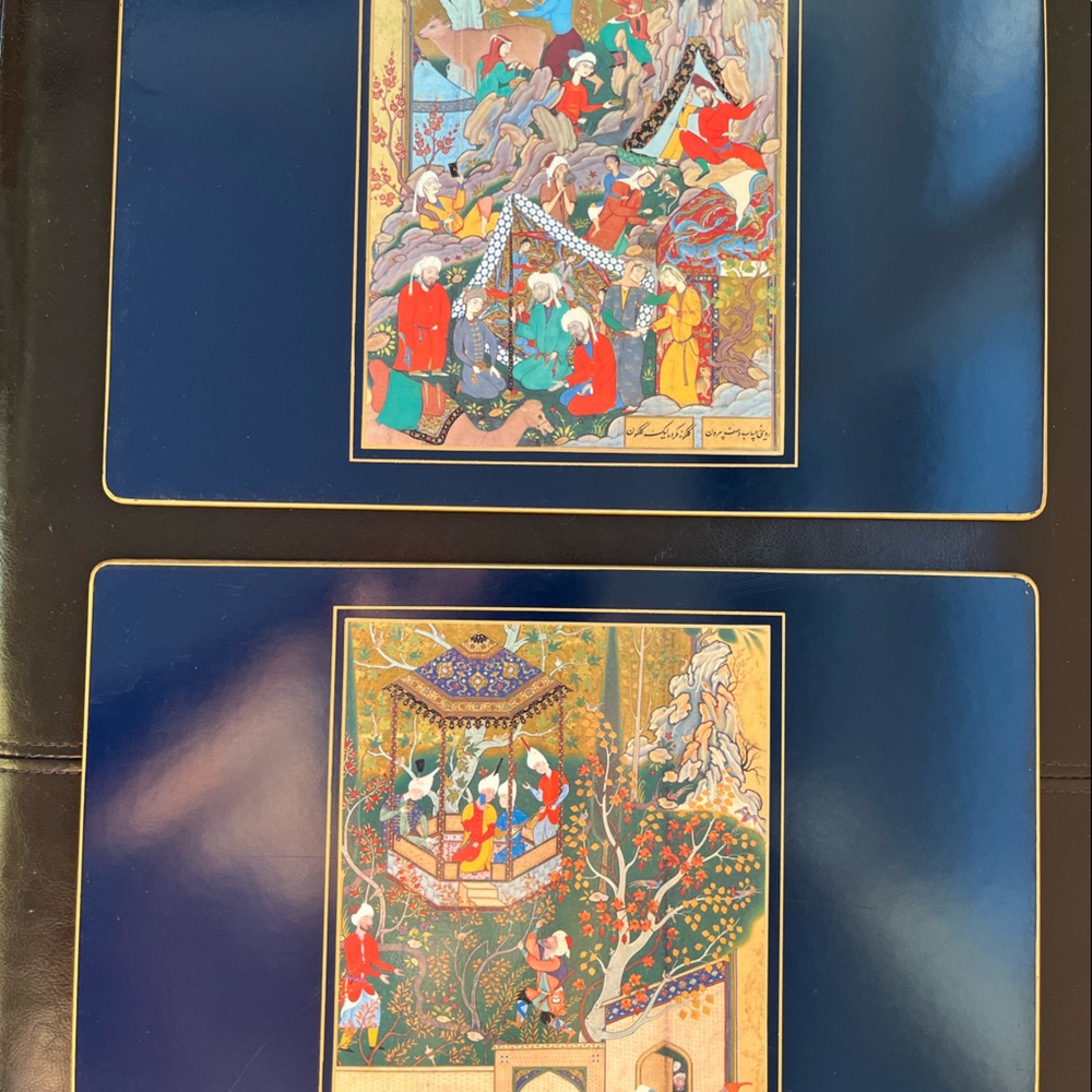 A collectible & rare Scully & Scully vintage
Made in England Table Mats Set of 4